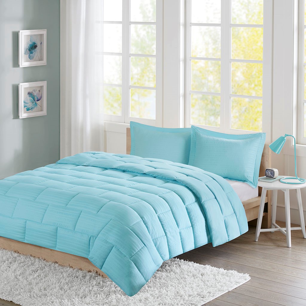 Full Queen Avery Seersucker Down Comforter Set Micro Fiber Blue