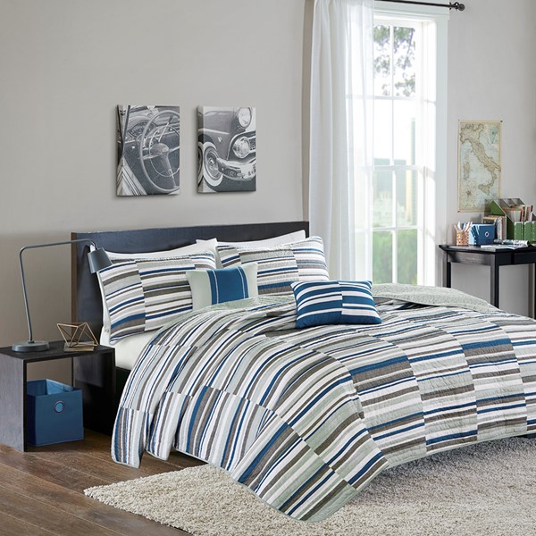 Dorm Room Comforters